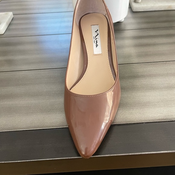 Nina Brown Stiletto Heels with Pointed Toe - Picture 2 of 6